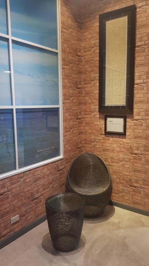 Hotel Gq Plaza Kalibo Exterior foto
